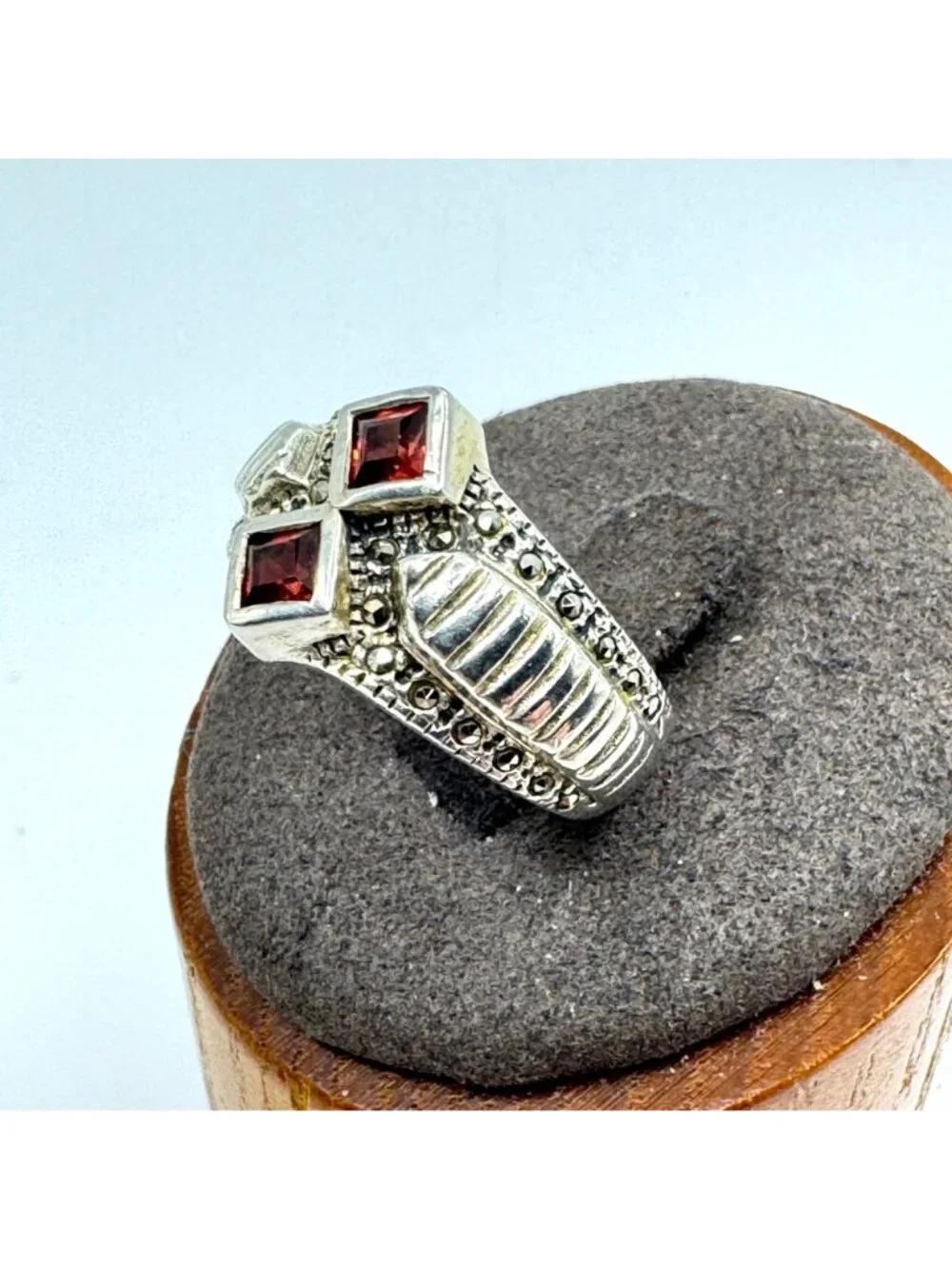 Garnet & Marcasite Bezel Set Textured Ring Sterling Silver 925 Size 7.75